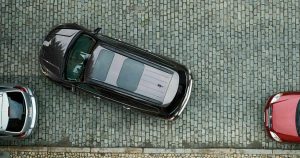 Паралельне паркування: як швидко і впевнено стати між двома авто