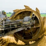 Найбільша машина в світі: Bagger 293 — 14 тисяч тонн сталі, яка щодня переміщує цілі озера породи