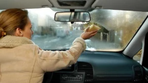 Народні методи від запотівання вікон в авто
